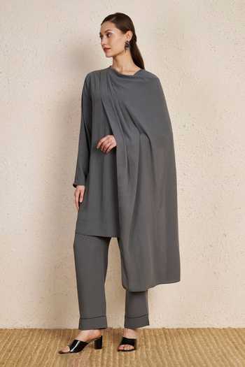 NUHH Minimal Draped Kurta & Pant Set