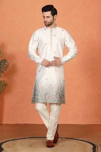 Aham-Vayam Embroidered Cotton Silk Kurta & Pant Set 