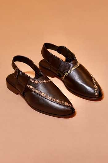 Dmodot Pesha Ricamo Bruno Peshawari Sandals 