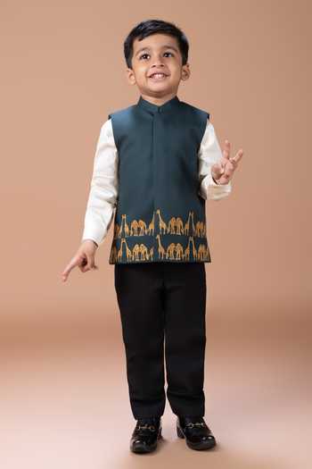 Little Brats Giraffe Embroidered Bundi & Pant Set 