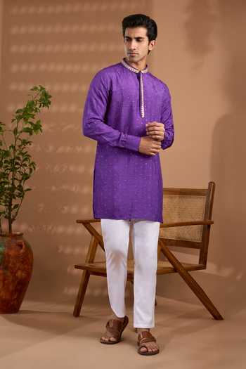 SPRING BREAK Embroidered Kurta & Pant Set 