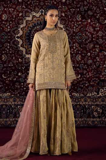 Lashkaraa Zari Work Kurta Gharara Set 