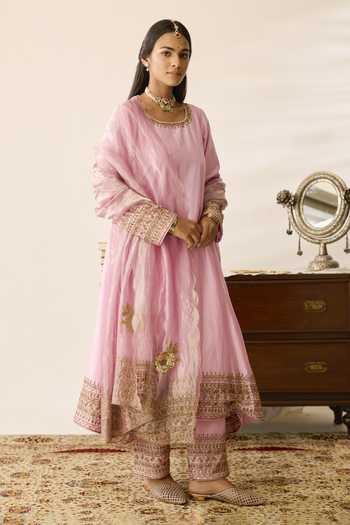 Peeli Dori Gulabi Gulmohar Embroidered Kurta Set 