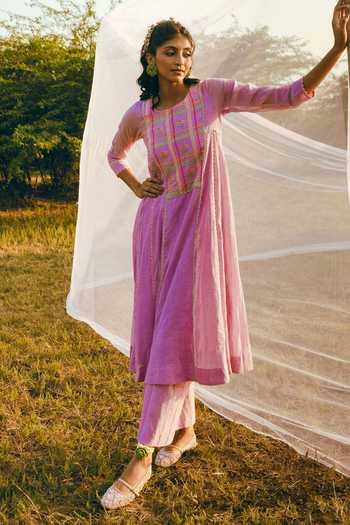 Nimbu Mirchi Jamun Madras Checkered Print Kurta & Pant Set 