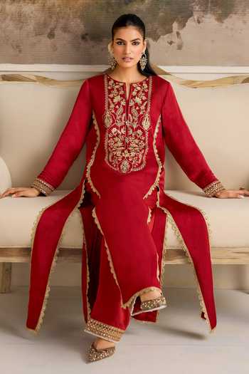 RINESSA Ecstasy Embroidered Slit Kurta Set 