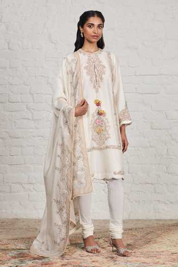 Sue Mue Poppy Floral Embroidered Handwoven Kurta Set 