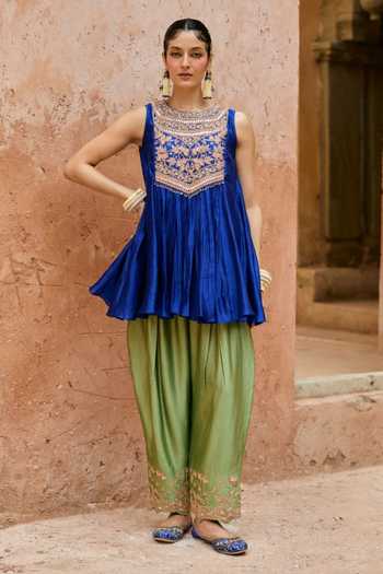 Vinita Bhansali Neera Embroidered Short Kurta & Salwar Set 