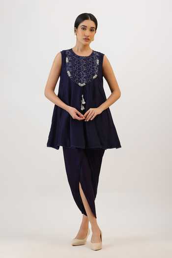 Vidushi Gupta Floral Threadwork Kurta & Dhoti Pant Set 