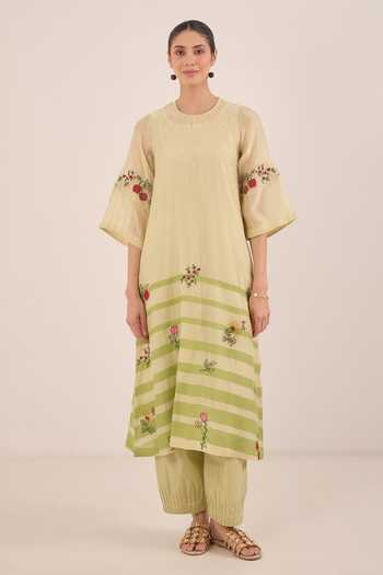 Shivani Bhargava Chinar Floral Embroidered Kurta & Pant Set 