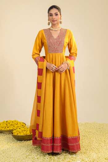 Roohbyridhimaa Zardozi Embroidered Anarkali & Dupatta Set