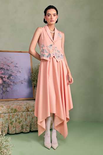 Surabhi Arya Applique Thread Work Top With Skirt 