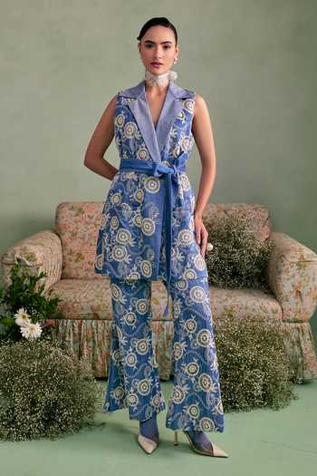 Surabhi Arya Floral Pattern Top & Pant Set 
