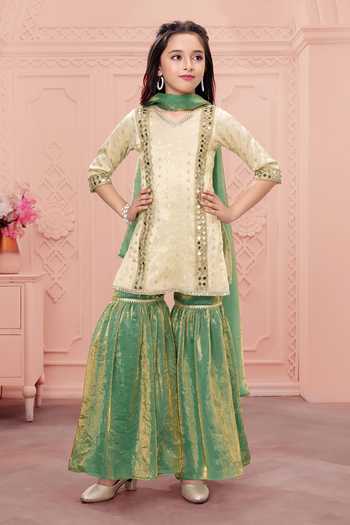 Mini Stitch Mirror Embroidered Kurta Set 