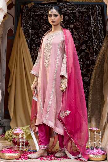 Tarrz Hand Embroidered Kurta Set 