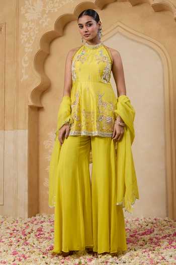 Nitisha Kashyap Elara Hand Embroidered Kurta Set