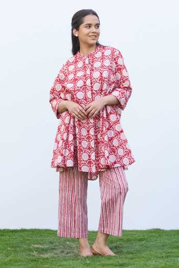 Vaaya Printed Pure Mul Kurta & Pant Set 