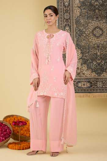 BAIDEHI Floral Embroidered Kurta Set 