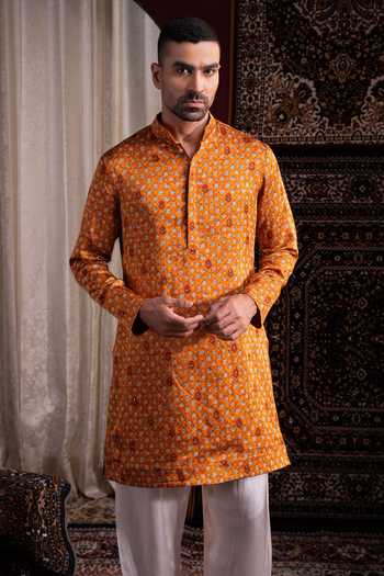 Char Chaand Zari Print Kurta