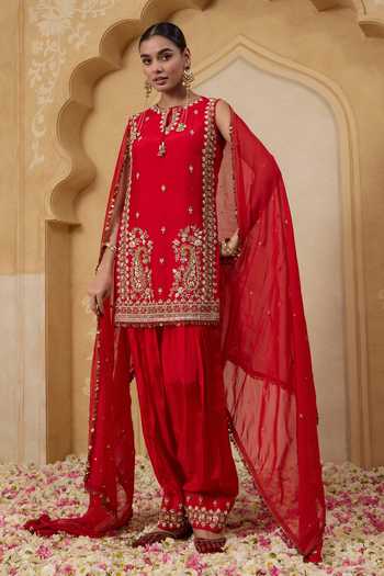 Nitisha Kashyap Gulnaar Embroidered Kurta Salwar Set