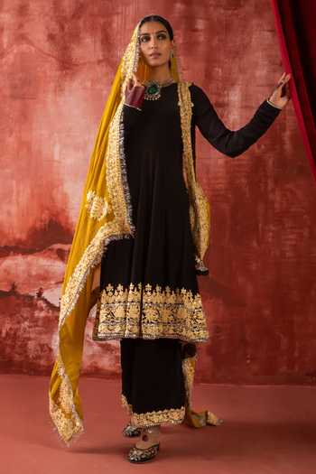 Studio Rang by Swati Kaali Aankhein Anarkali Set 