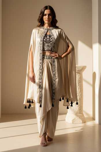 Basanti Kapde aur Koffee Beige Nocturne Embroidered Cape Skirt Set 