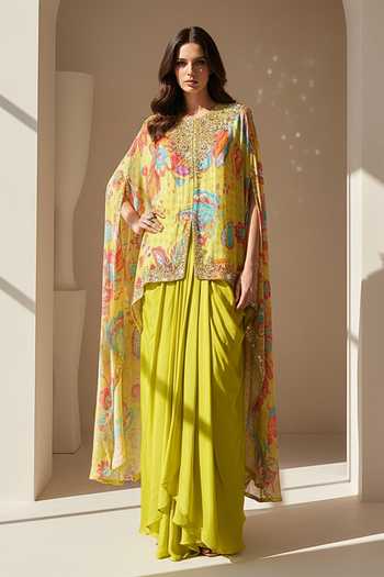 Basanti Kapde aur Koffee Printed Cape Skirt Set 