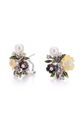 Miss Jo Pearl Bloom Stud Earrings