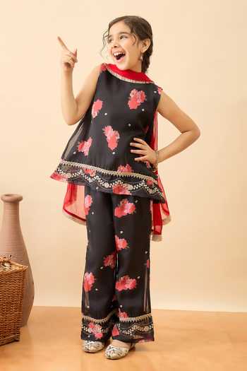 StyloBug Floral Print Kurta Set  