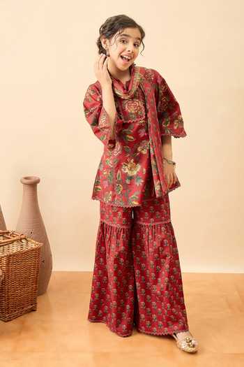 StyloBug Floral Print Kurta & Pant Set 