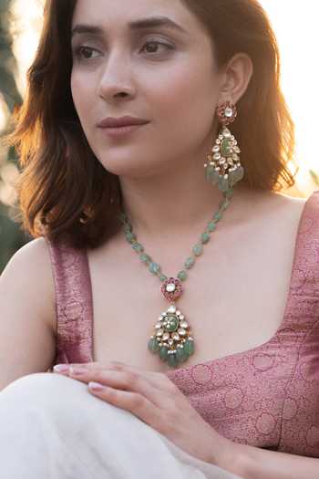 Do Taara Polki Embellished Pendant Necklace Set 