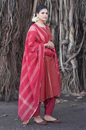 Five Point Five Bhanu Gota Lace Work Chanderi Kurta Set 