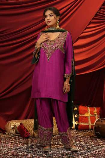 Nikunj By Niidhi Bajaj Mariyam Embroidered Silk Kurta Salwar Set 