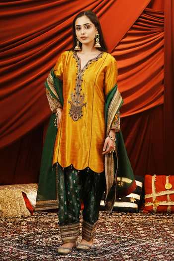 Nikunj By Niidhi Bajaj Seerat Embroidered Silk Kurta Salwar Set 