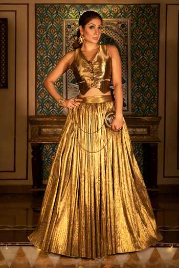 ASHNA VASWANI Silk Jacquard Crush Waistcoat & Lehenga Set 