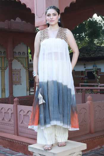 ASHNA VASWANI Colorblock Kurta & Pant Set 