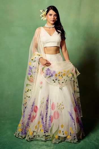 Meghstudio Kyari Hand Painted Lehenga Set 