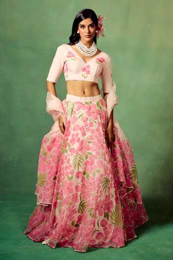 Meghstudio Swarna Embroidered Lehenga Set 