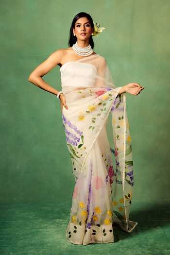 Meghstudio Kyari Floral Painted Saree With Unstitched Blouse Piece 