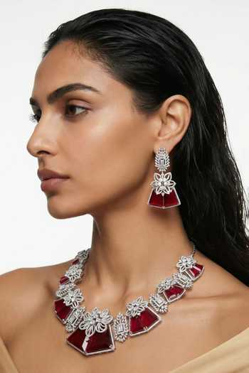 PRERTO Haniya Floral Necklace Set