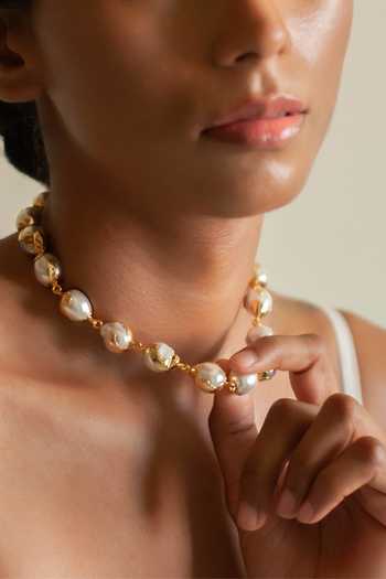 Dhwani Bansal Jewellery Luna Baroque Pearl Embellished Necklace