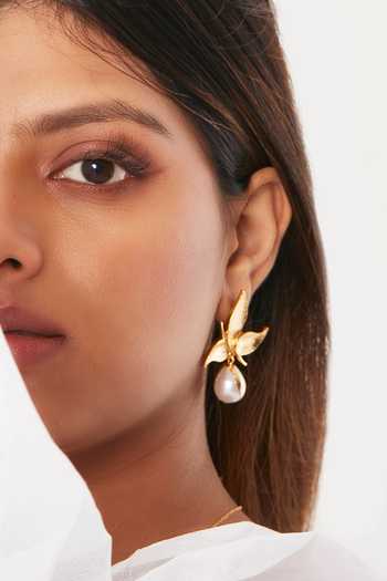 Dhwani Bansal Jewellery Zooni Leaf Motif Earrings 
