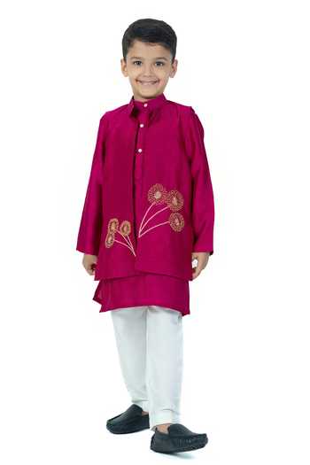 Label Kiaa Embroidered Bundi & Kurta Set 