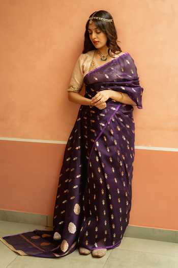 Priyanka Raajiv Chiti Saree With Unstitched Blouse Fabric 
