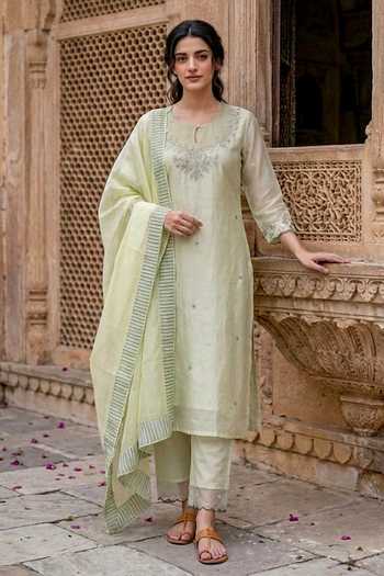 Missprint Silk Chanderi Block Print Pastel Kurta Set 
