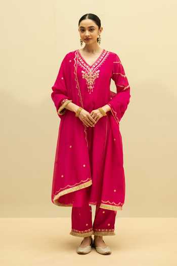AM by Anita Mittal Chaandbali Mul Chanderi Embroidered Kurta Set 