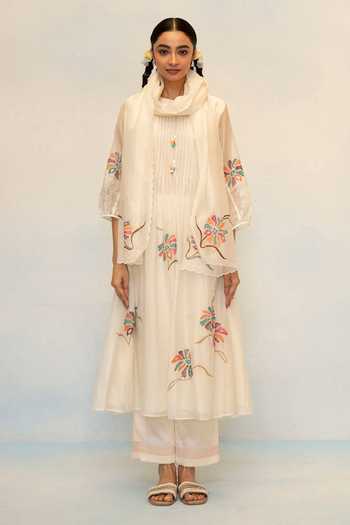 AM by Anita Mittal Meher Embroidered Kurta & Pant Set 