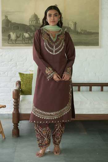 Meenagurnam Embroidered Kurta Salwar Set 