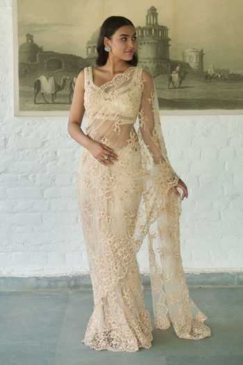 Meenagurnam Embellished Saree With Choli 