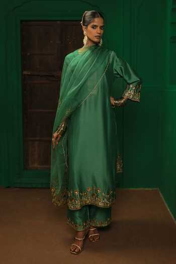 Charu Makkar Hema Embroidered Kurta Set