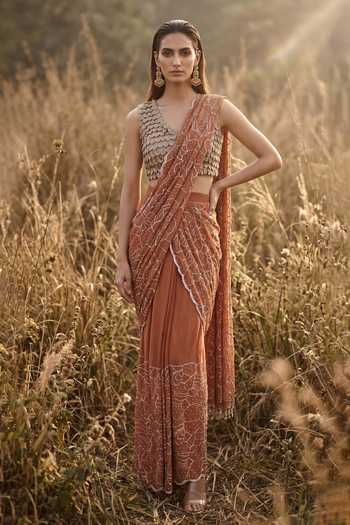 Basanti Kapde aur Koffee Rust Organza Draped Saree Set 
